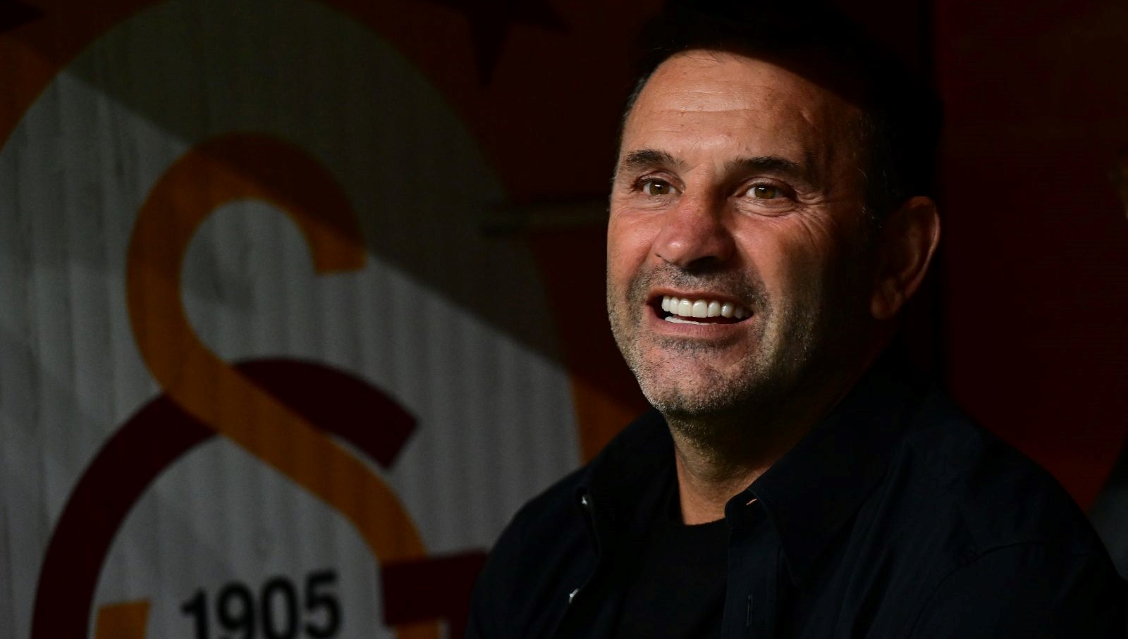 okan buruk daglar kadar fark var diyerekfrankfurt macina vurgu yapti YOrEez43