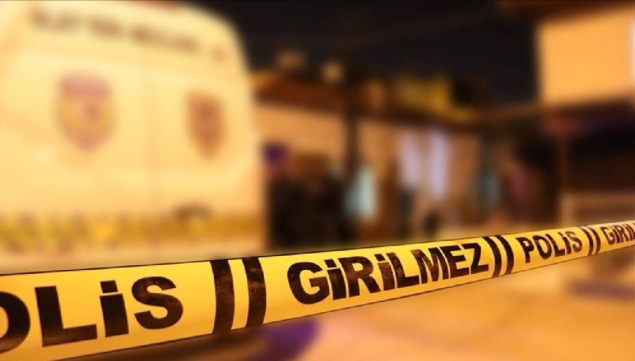 cocuklarin oldugu cay bahcesine kaya parcalari dustu cX6Hnx7F.jpg