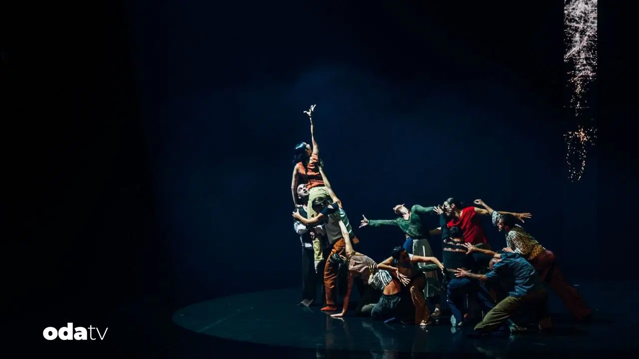 deliriyum ataturk kultur merkezinde sahnelendi d8rumvi7.jpg