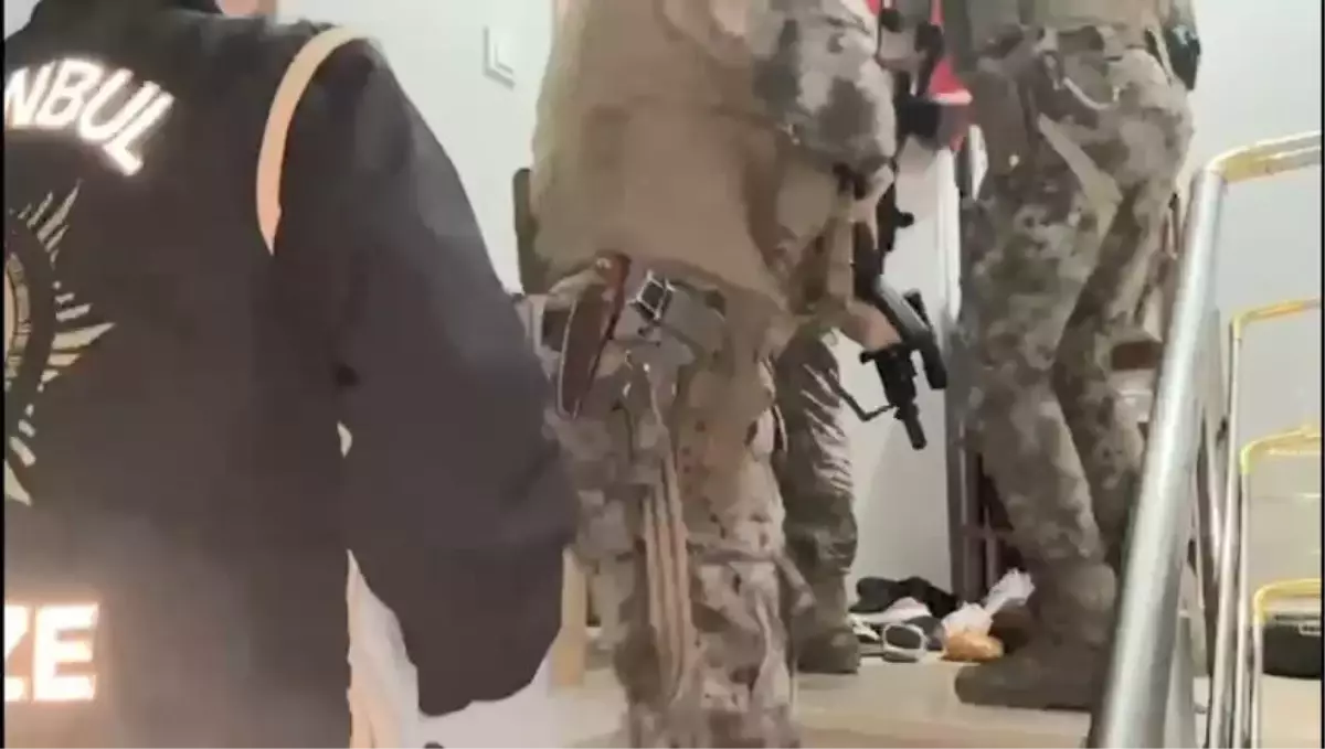 istanbulda suc orgutu operasyonu 30 tutuklama SGrs3YOA.jpg