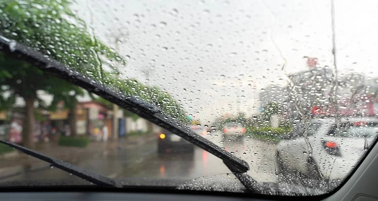 kisin bugulanan araba camlari tarihe karisacak arac camlari hep parlak kalacak ARxHidgb.jpg