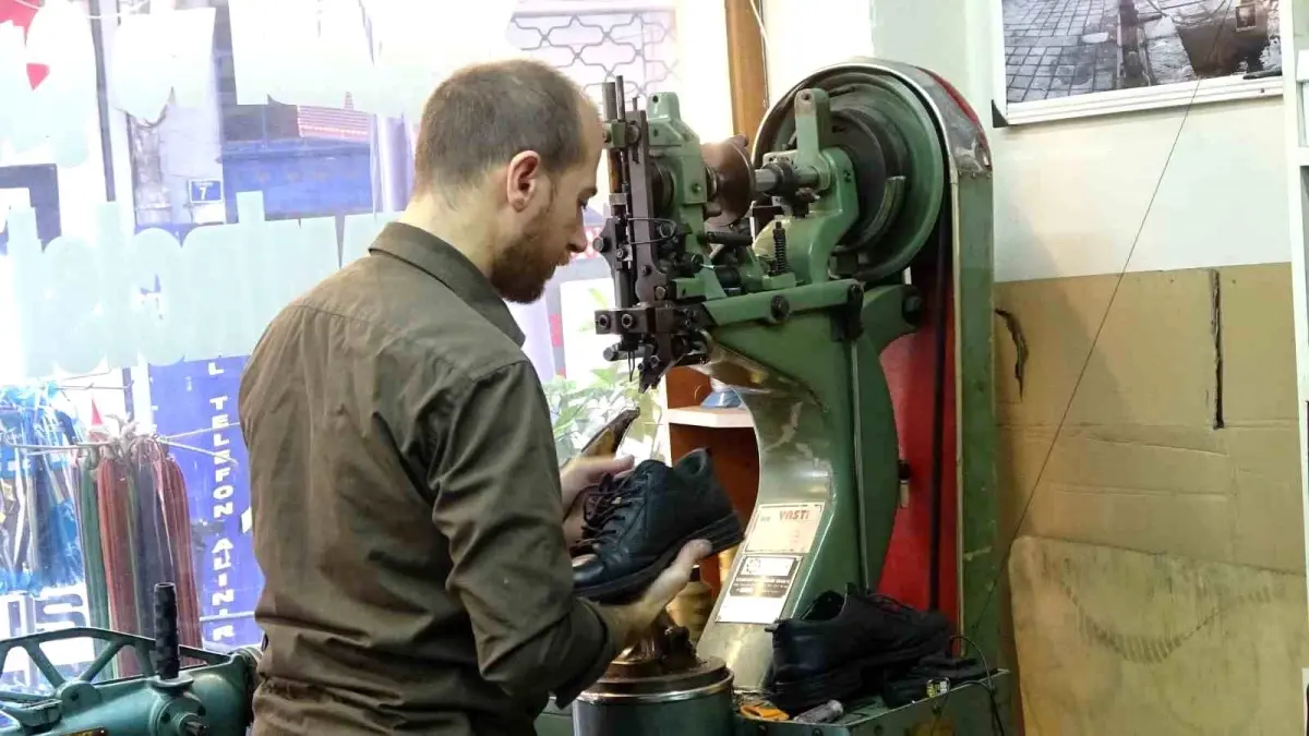 kocaelide ayakkabi tamircisi ridvan ilmenden eleman bulma zorlugu aEwTIdla.jpg