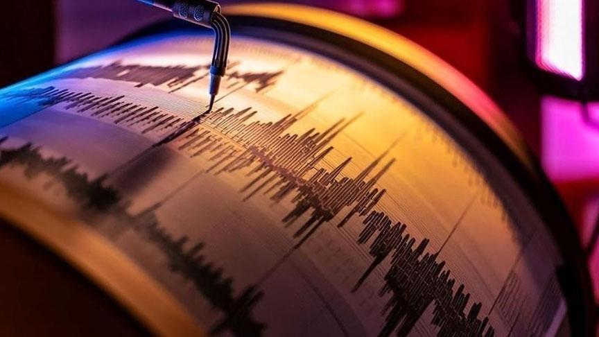 son dakika marmara denizinde 35 buyuklugunde deprem qklRwDM6