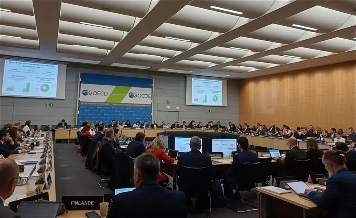 spknin kurumsal yonetim komitesinin 50 toplantisi pariste gerceklesti GmgmcrK8.jpg