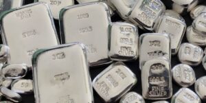 abd-uzatti-iran-kacti-gumus-piyasasi-alt-ust-oldu-AmsWS23k