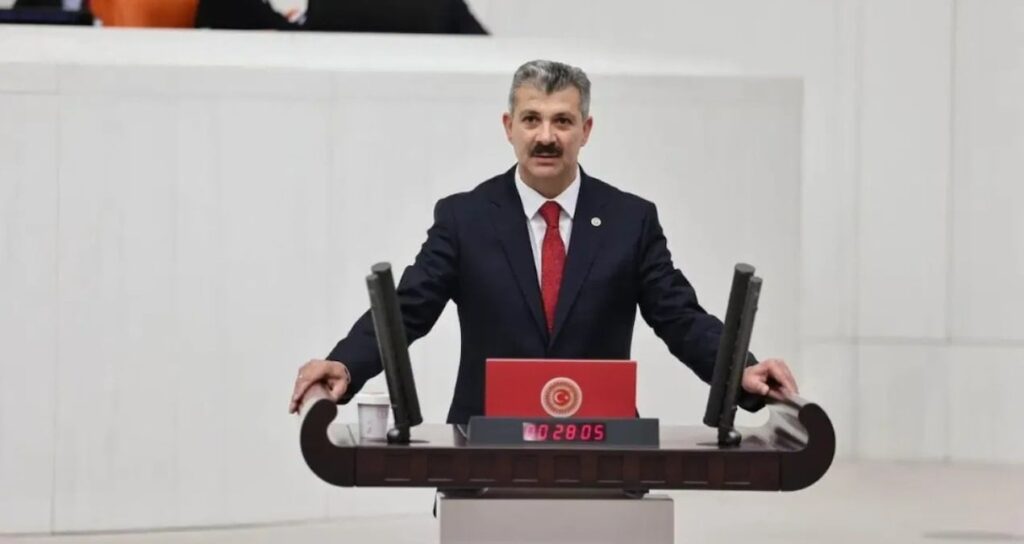 AKP Milletvekili Eşine Fakirlik Belgesi Aldırdı İddiası Gündemde