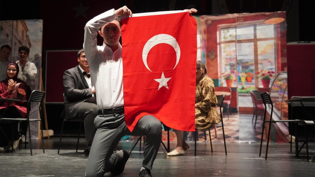Bilecik’te Özel Gereksinimli Bireylerin Tiyatro Oyunu Büyük İlgi Gördü