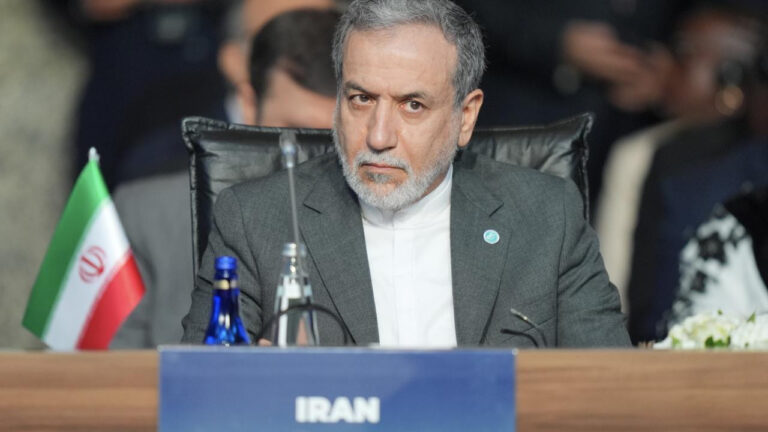 iran-disisleri-bakani-erakci-abdyi-uyardi-iiKRFLKn