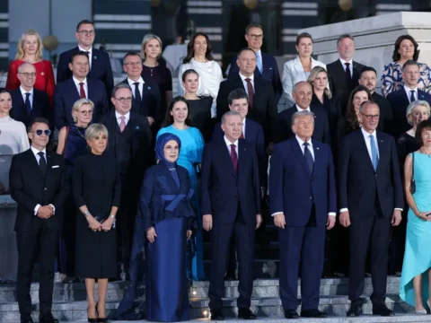 Akpli isimden aciklama geldi nato zirvesi yemeginde alkollu icki ikram edildi mi 28IMmg9G
