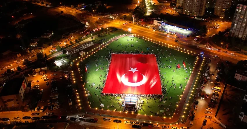 En buyuk bayrak kayseri talasta dalgalanacak MLqHKZzW